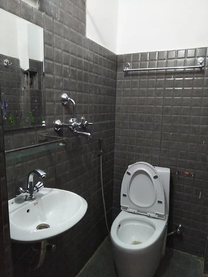 Hotel Cozy Inn Kathmandu 2*,  Nepal