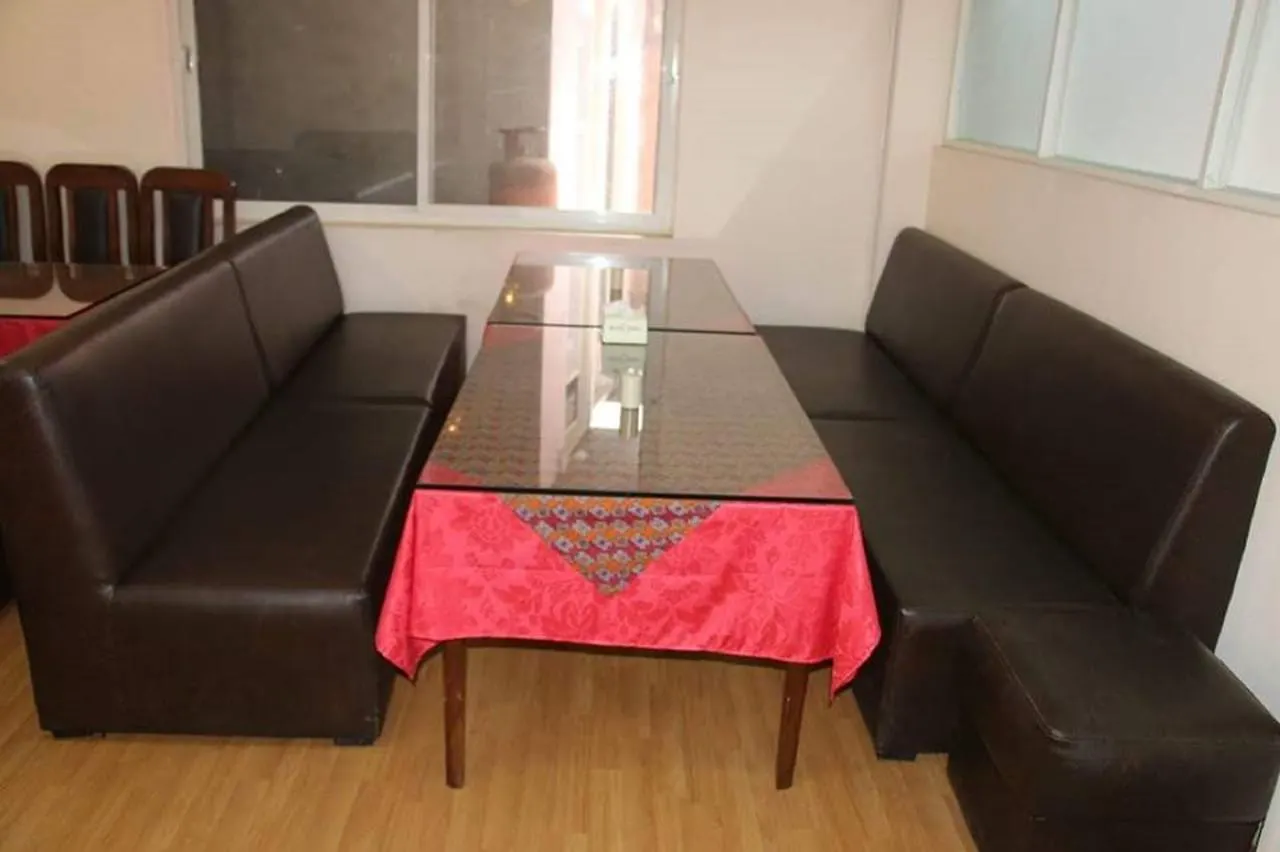 Hotel Cozy Inn Kathmandu 2*,  Nepal